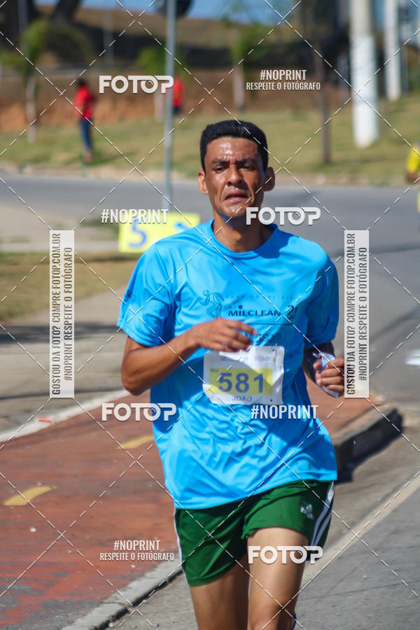 Achetez vos photos de l'vnementCorrida Solidria Grupo Milclean 21 anos sur Fotop