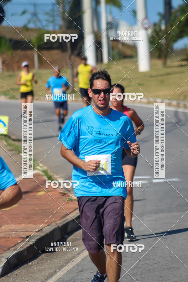 Compra tus fotos del eventoCorrida Solidria Grupo Milclean 21 anos En Fotop
