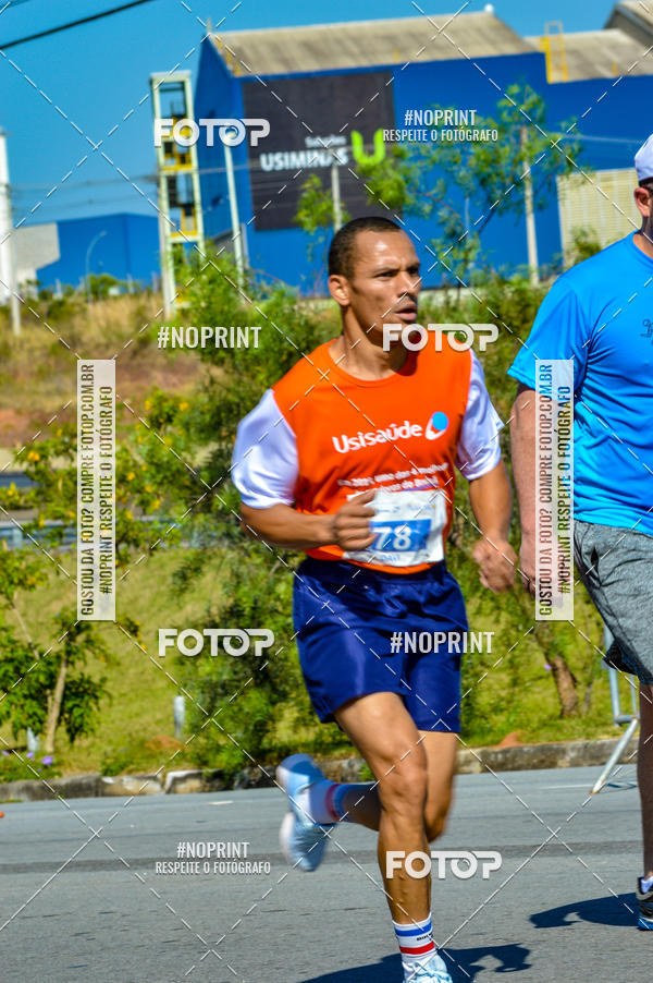 Achetez vos photos de l'vnementCorrida Solidria Grupo Milclean 21 anos sur Fotop