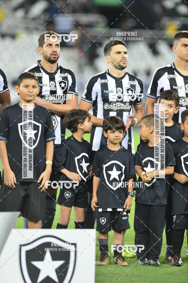 Buy your photos of the eventBotafogo x Goi�s � Nilton Santos - 09/10/2019 on Fotop