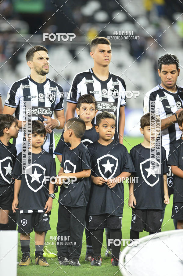 Buy your photos of the eventBotafogo x Goi�s � Nilton Santos - 09/10/2019 on Fotop