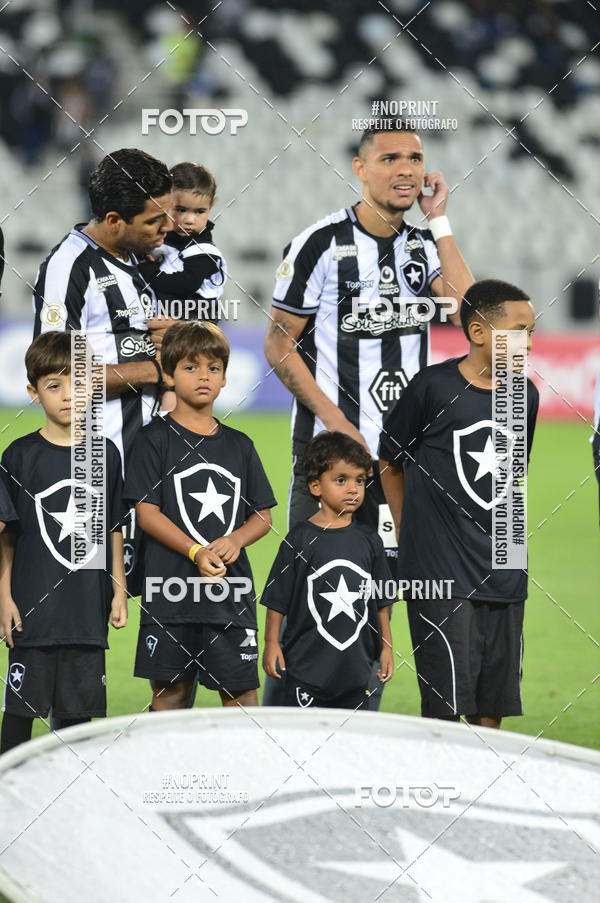 Buy your photos of the eventBotafogo x Goi�s � Nilton Santos - 09/10/2019 on Fotop