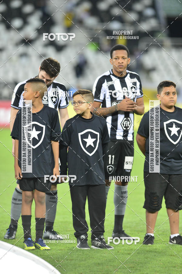 Buy your photos of the eventBotafogo x Goi�s � Nilton Santos - 09/10/2019 on Fotop