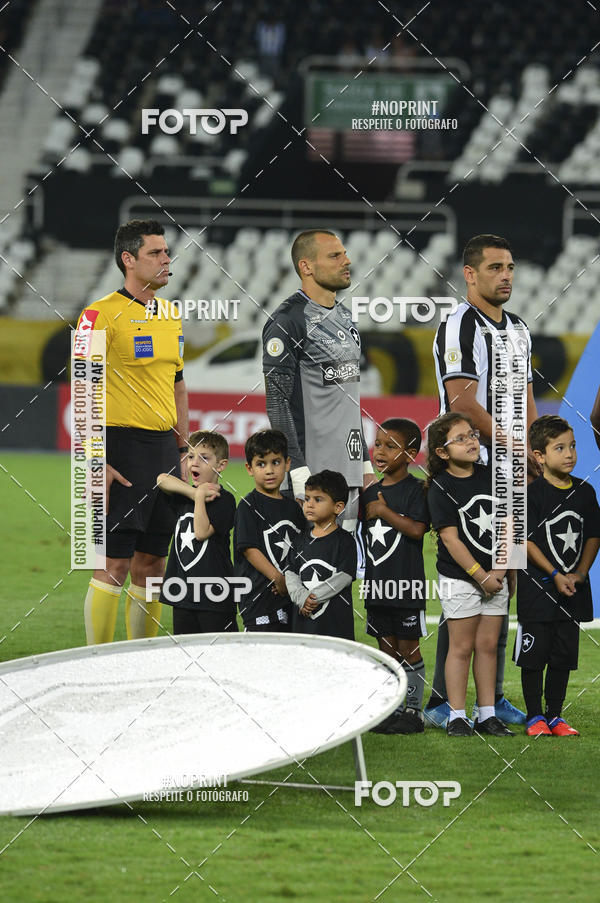 Buy your photos of the eventBotafogo x Goi�s � Nilton Santos - 09/10/2019 on Fotop