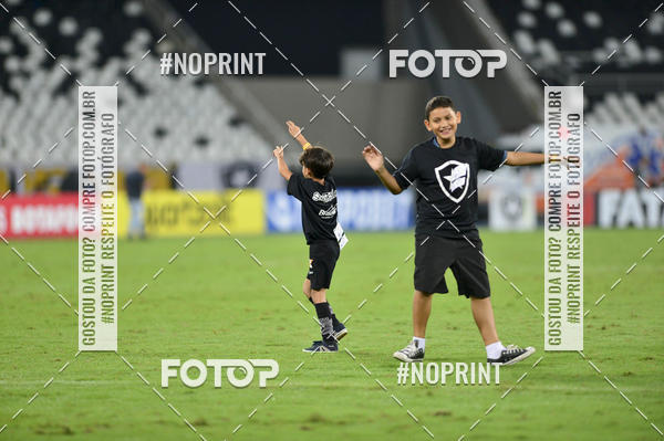 Buy your photos of the eventBotafogo x Goi�s � Nilton Santos - 09/10/2019 on Fotop