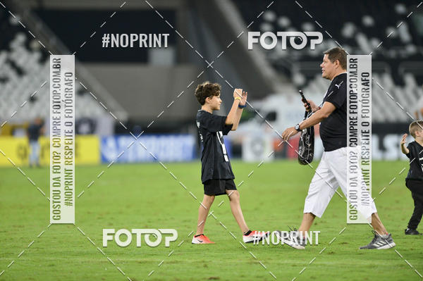 Buy your photos of the eventBotafogo x Goi�s � Nilton Santos - 09/10/2019 on Fotop