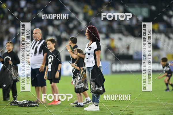 Buy your photos of the eventBotafogo x Goi�s � Nilton Santos - 09/10/2019 on Fotop