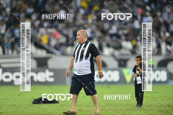 Buy your photos of the eventBotafogo x Goi�s � Nilton Santos - 09/10/2019 on Fotop
