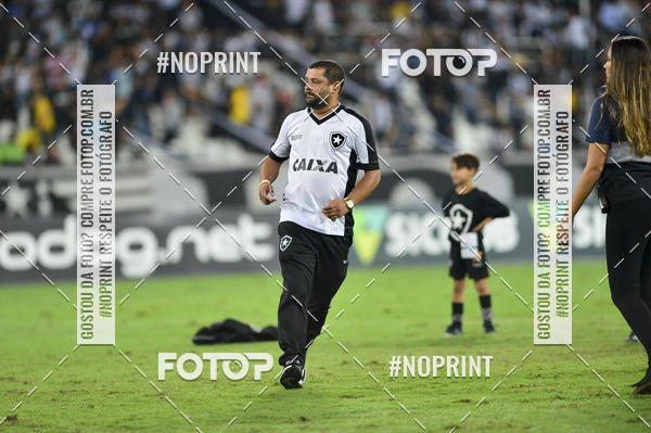 Buy your photos of the eventBotafogo x Goi�s � Nilton Santos - 09/10/2019 on Fotop