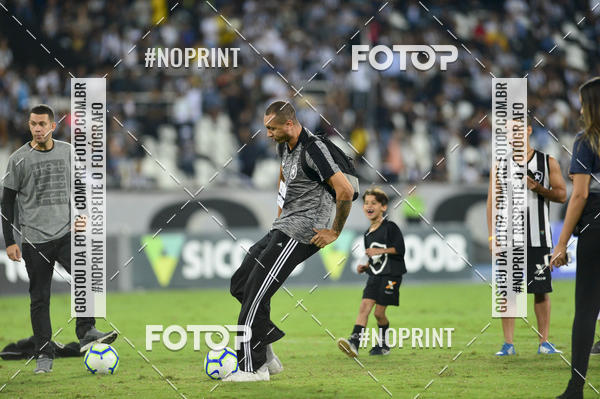 Buy your photos of the eventBotafogo x Goi�s � Nilton Santos - 09/10/2019 on Fotop