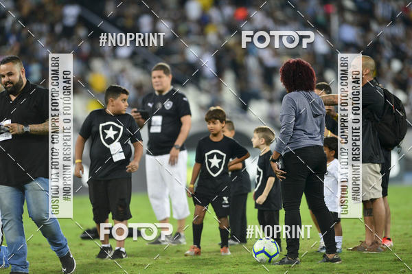 Buy your photos of the eventBotafogo x Goi�s � Nilton Santos - 09/10/2019 on Fotop