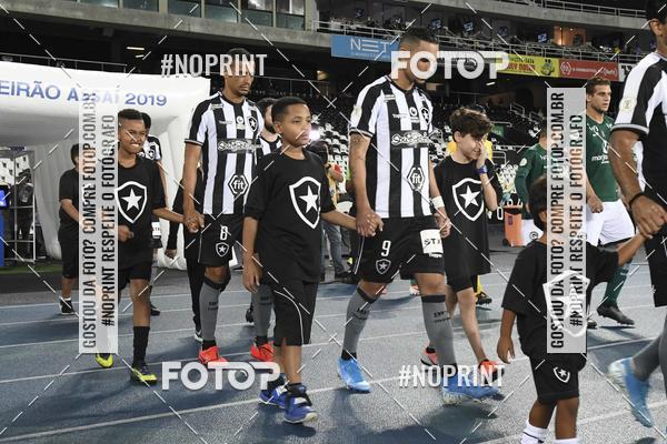 Buy your photos of the eventBotafogo x Goi�s � Nilton Santos - 09/10/2019 on Fotop
