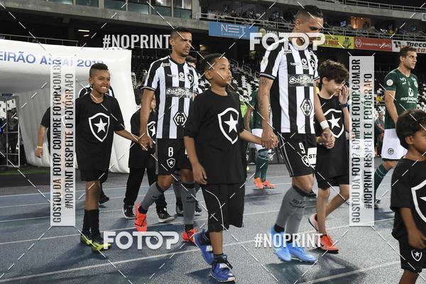 Buy your photos of the eventBotafogo x Goi�s � Nilton Santos - 09/10/2019 on Fotop