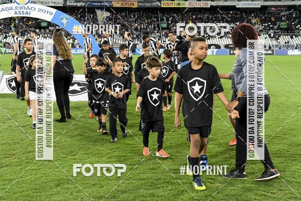 Buy your photos of the eventBotafogo x Goi�s � Nilton Santos - 09/10/2019 on Fotop