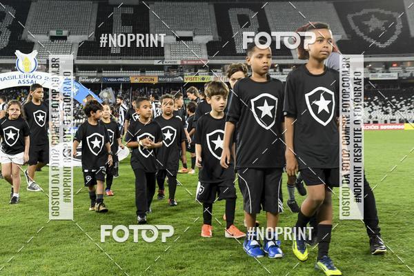 Buy your photos of the eventBotafogo x Goi�s � Nilton Santos - 09/10/2019 on Fotop