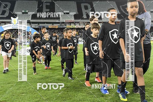 Buy your photos of the eventBotafogo x Goi�s � Nilton Santos - 09/10/2019 on Fotop
