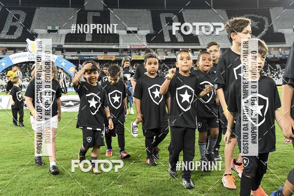 Buy your photos of the eventBotafogo x Goi�s � Nilton Santos - 09/10/2019 on Fotop