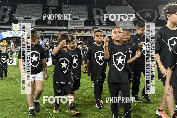 Buy your photos of the eventBotafogo x Goi�s � Nilton Santos - 09/10/2019 on Fotop