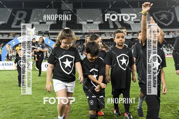 Buy your photos of the eventBotafogo x Goi�s � Nilton Santos - 09/10/2019 on Fotop