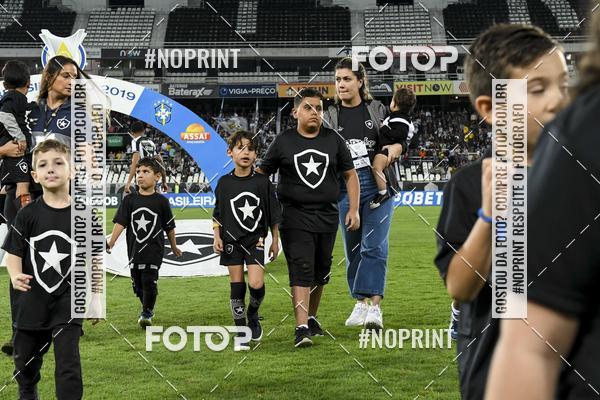 Buy your photos of the eventBotafogo x Goi�s � Nilton Santos - 09/10/2019 on Fotop