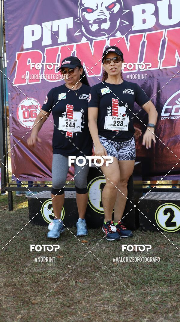 Buy your photos of the eventPIT BULL RUNNING on Fotop