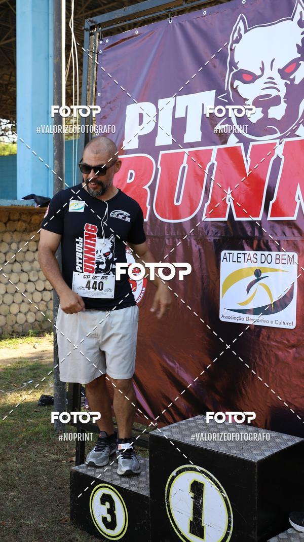Buy your photos of the eventPIT BULL RUNNING on Fotop