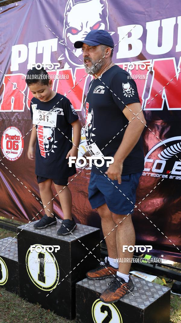 Buy your photos of the eventPIT BULL RUNNING on Fotop