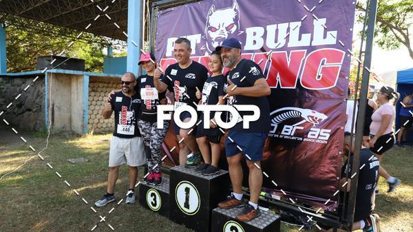 Buy your photos of the eventPIT BULL RUNNING on Fotop