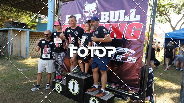 Buy your photos of the eventPIT BULL RUNNING on Fotop