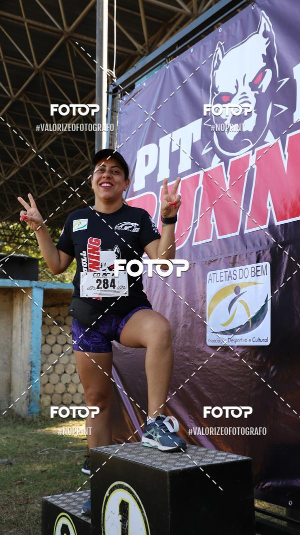 Buy your photos of the eventPIT BULL RUNNING on Fotop