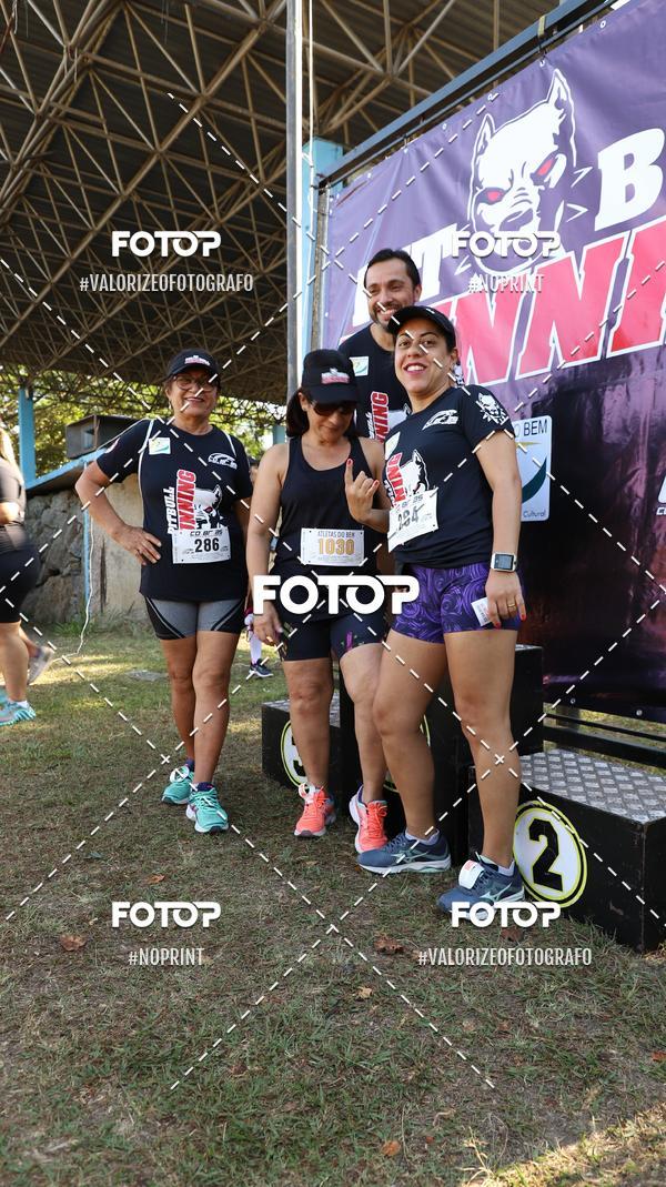 Buy your photos of the eventPIT BULL RUNNING on Fotop