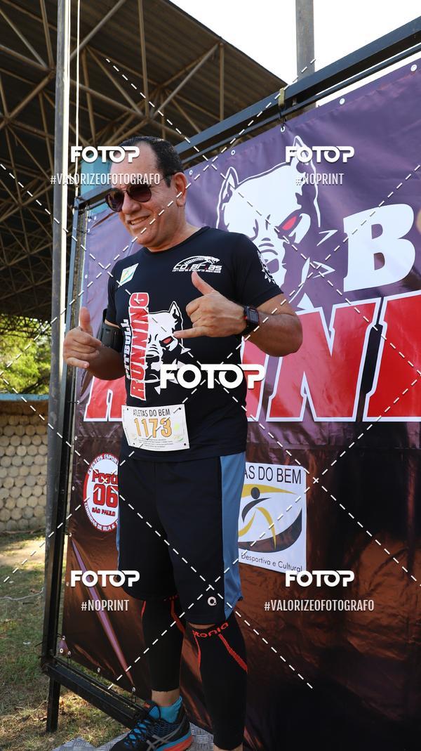 Buy your photos of the eventPIT BULL RUNNING on Fotop