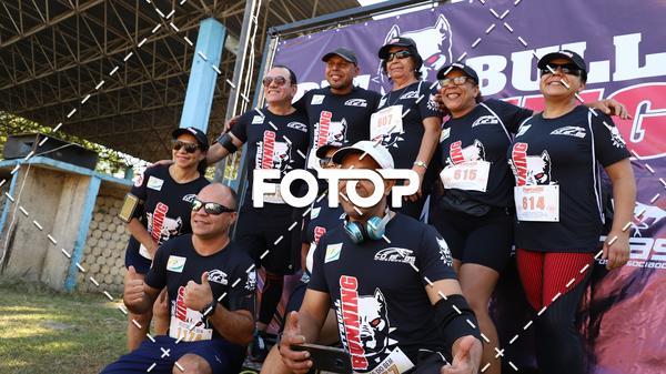Buy your photos of the eventPIT BULL RUNNING on Fotop