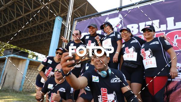 Buy your photos of the eventPIT BULL RUNNING on Fotop