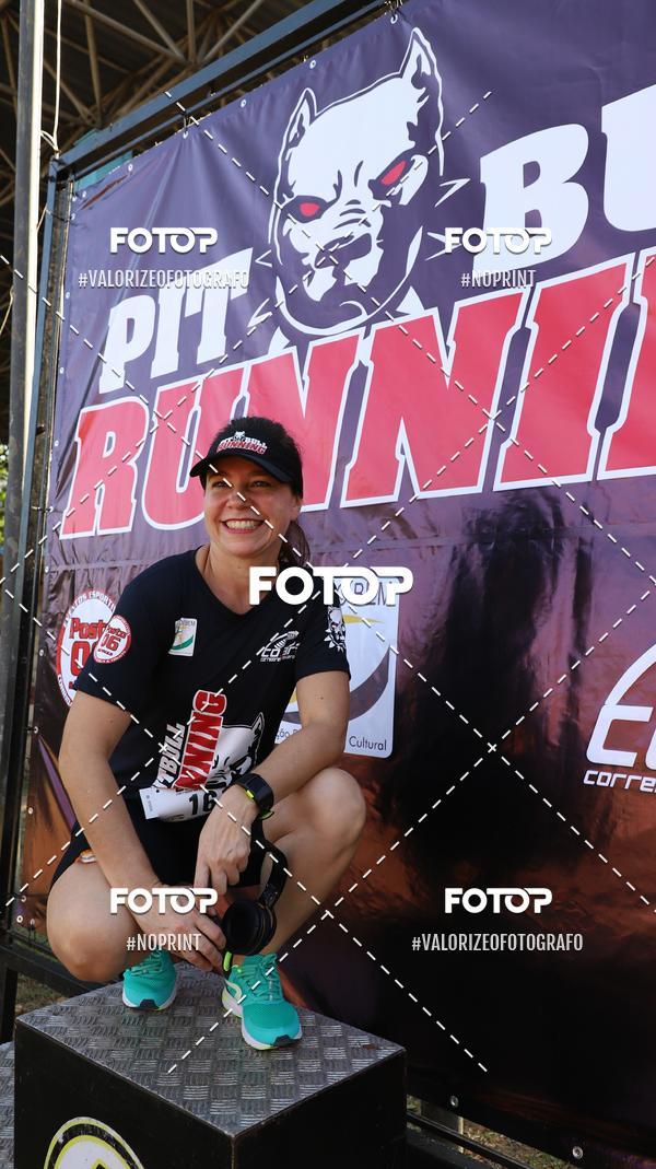Compre as suas fotos do eventoPIT BULL RUNNING no Fotop