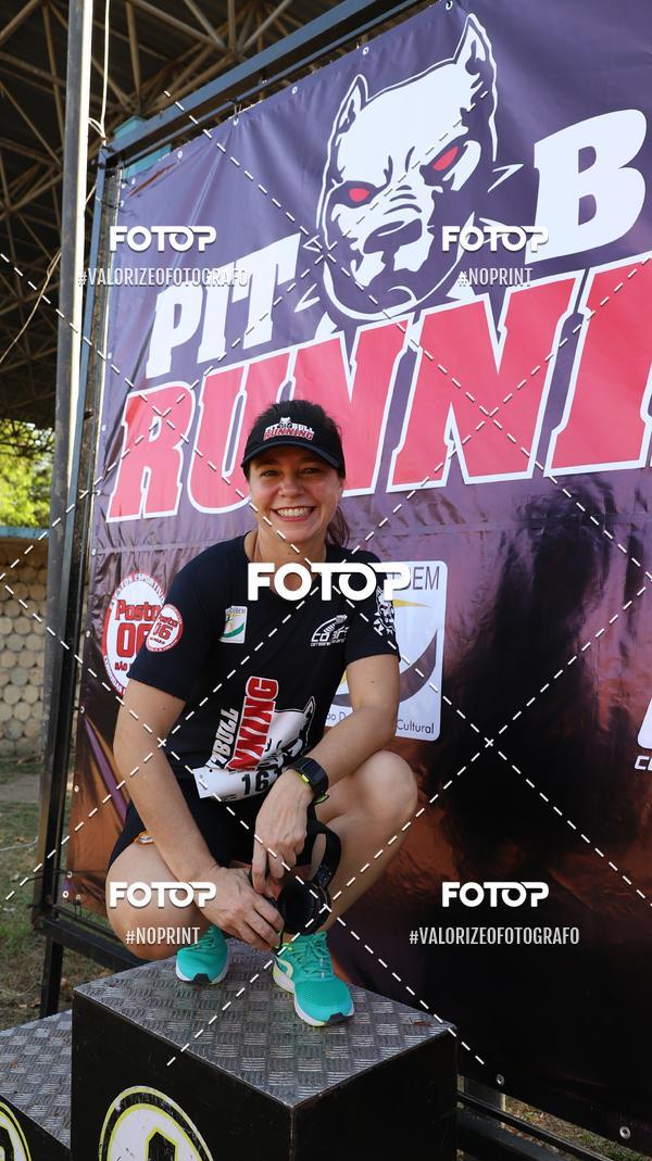 Compre as suas fotos do eventoPIT BULL RUNNING no Fotop