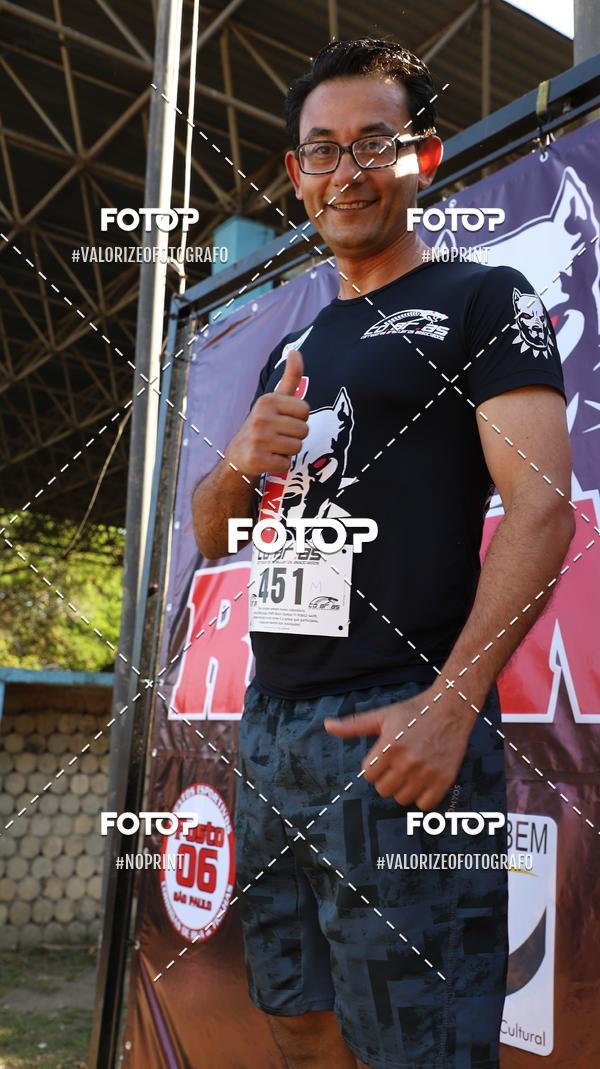 Compre as suas fotos do eventoPIT BULL RUNNING no Fotop