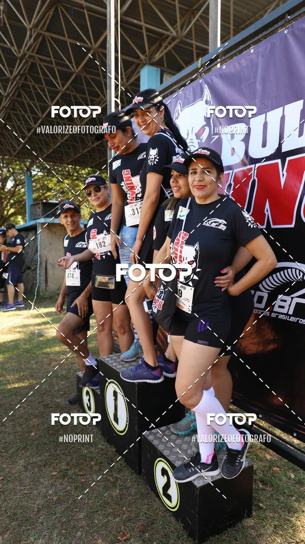 Compre as suas fotos do eventoPIT BULL RUNNING no Fotop