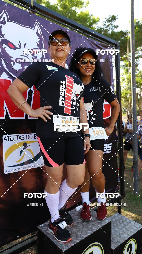 Achetez vos photos de l'vnementPIT BULL RUNNING sur Fotop