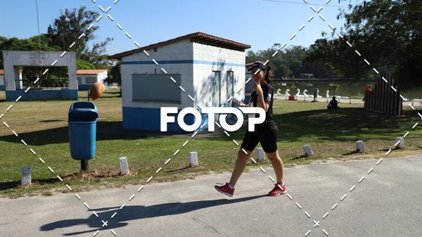 Achetez vos photos de l'vnementPIT BULL RUNNING sur Fotop