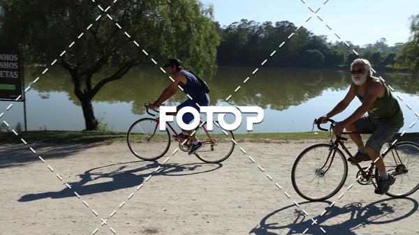 Achetez vos photos de l'vnementPIT BULL RUNNING sur Fotop