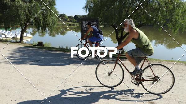 Achetez vos photos de l'vnementPIT BULL RUNNING sur Fotop