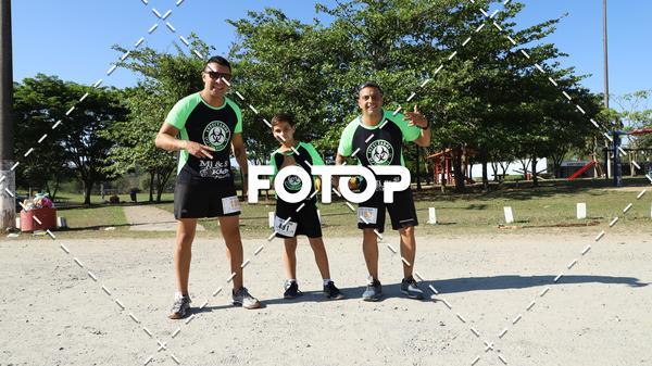 Achetez vos photos de l'vnementPIT BULL RUNNING sur Fotop