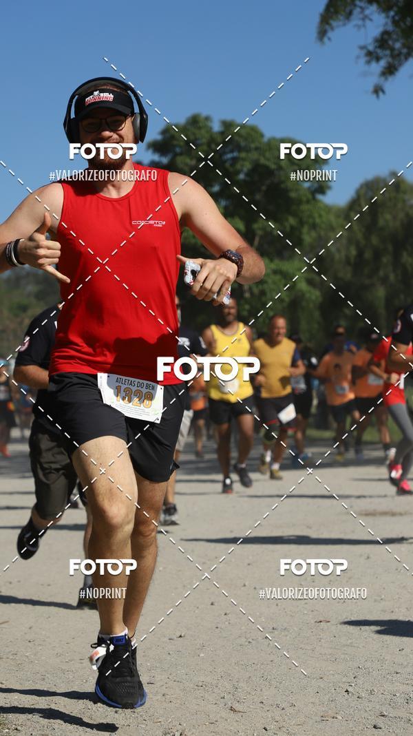 Buy your photos of the eventPIT BULL RUNNING on Fotop