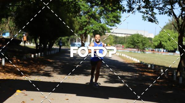 Compre as suas fotos do eventoPIT BULL RUNNING no Fotop