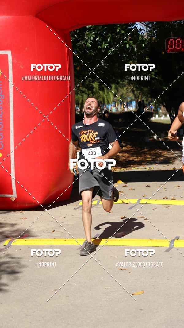 Compre as suas fotos do eventoPIT BULL RUNNING no Fotop
