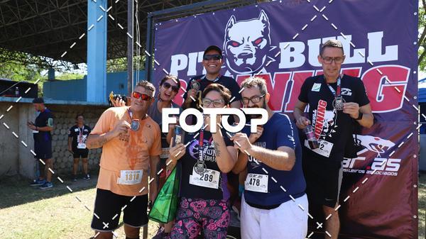 Achetez vos photos de l'vnementPIT BULL RUNNING sur Fotop