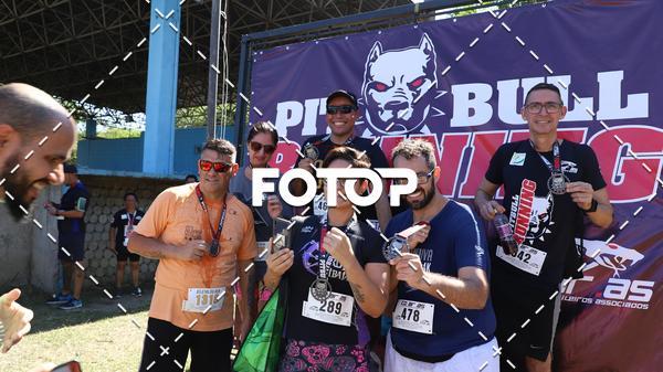 Achetez vos photos de l'vnementPIT BULL RUNNING sur Fotop