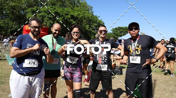 Achetez vos photos de l'vnementPIT BULL RUNNING sur Fotop