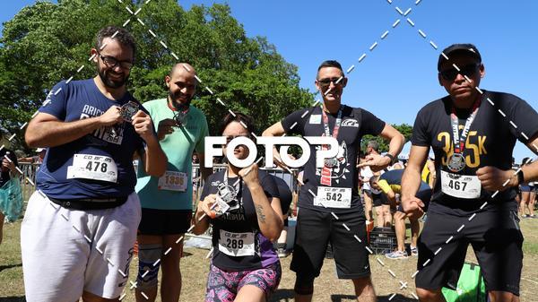 Achetez vos photos de l'vnementPIT BULL RUNNING sur Fotop